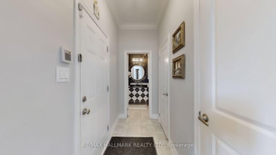 39 Lilly Valley Crescent • King, ON photo 7