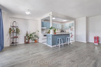 180 Dudley Avenue • Markham, ON photo 4
