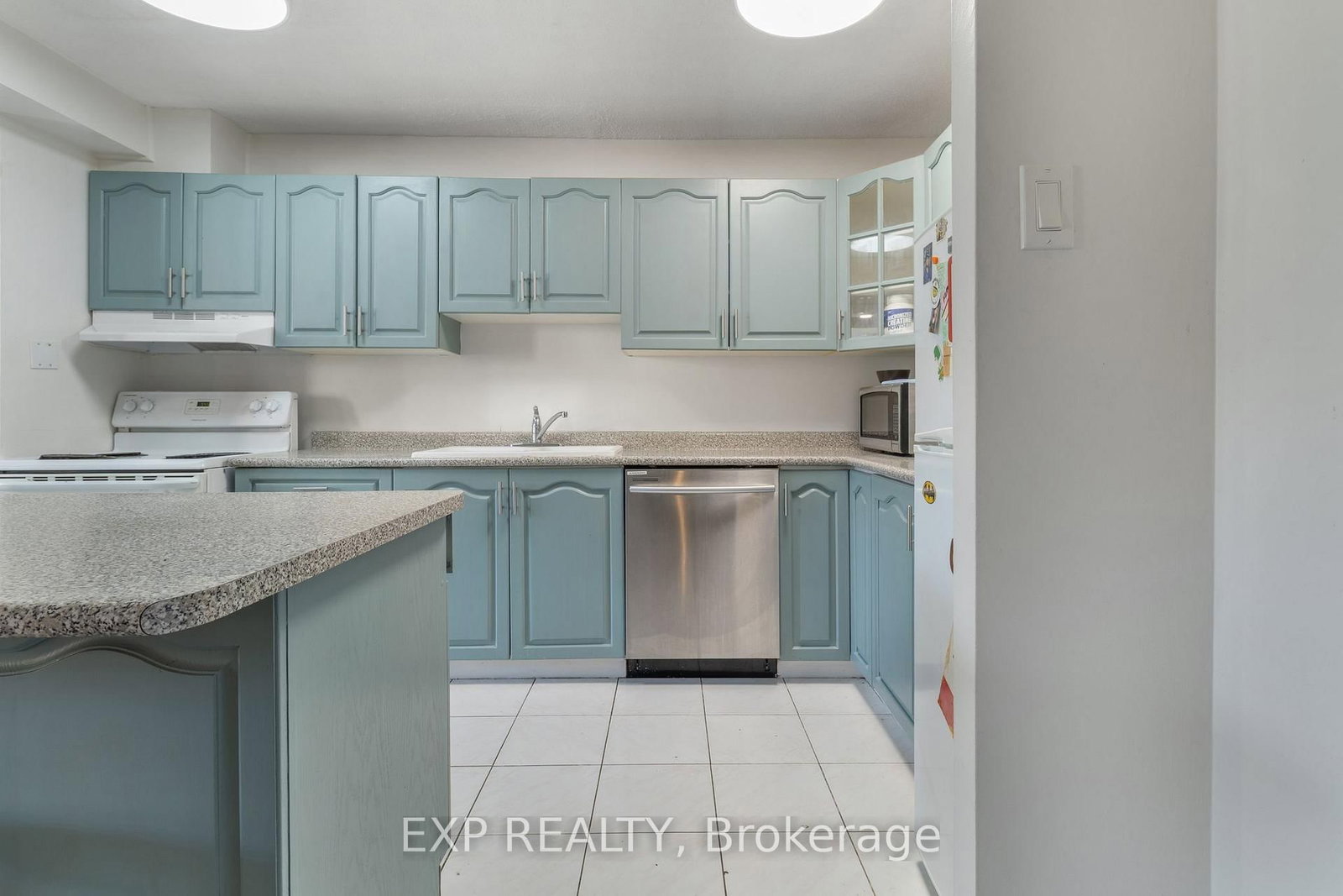 180 Dudley Avenue • Markham, ON photo 5