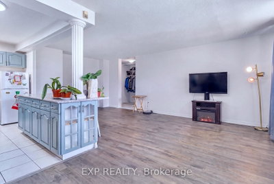 180 Dudley Avenue • Markham, ON photo 6