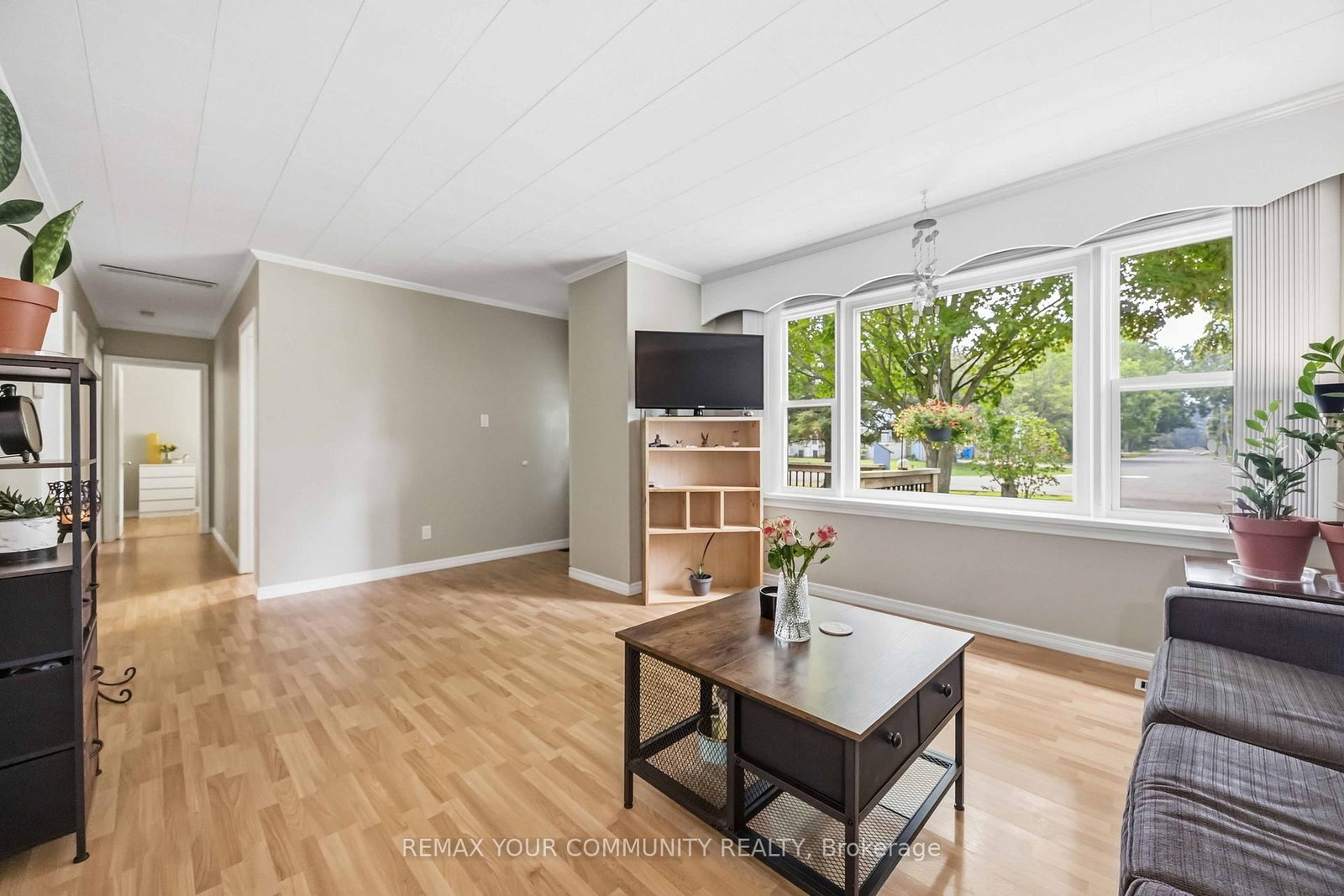 15 Georgina Street • Georgina, ON photo 10