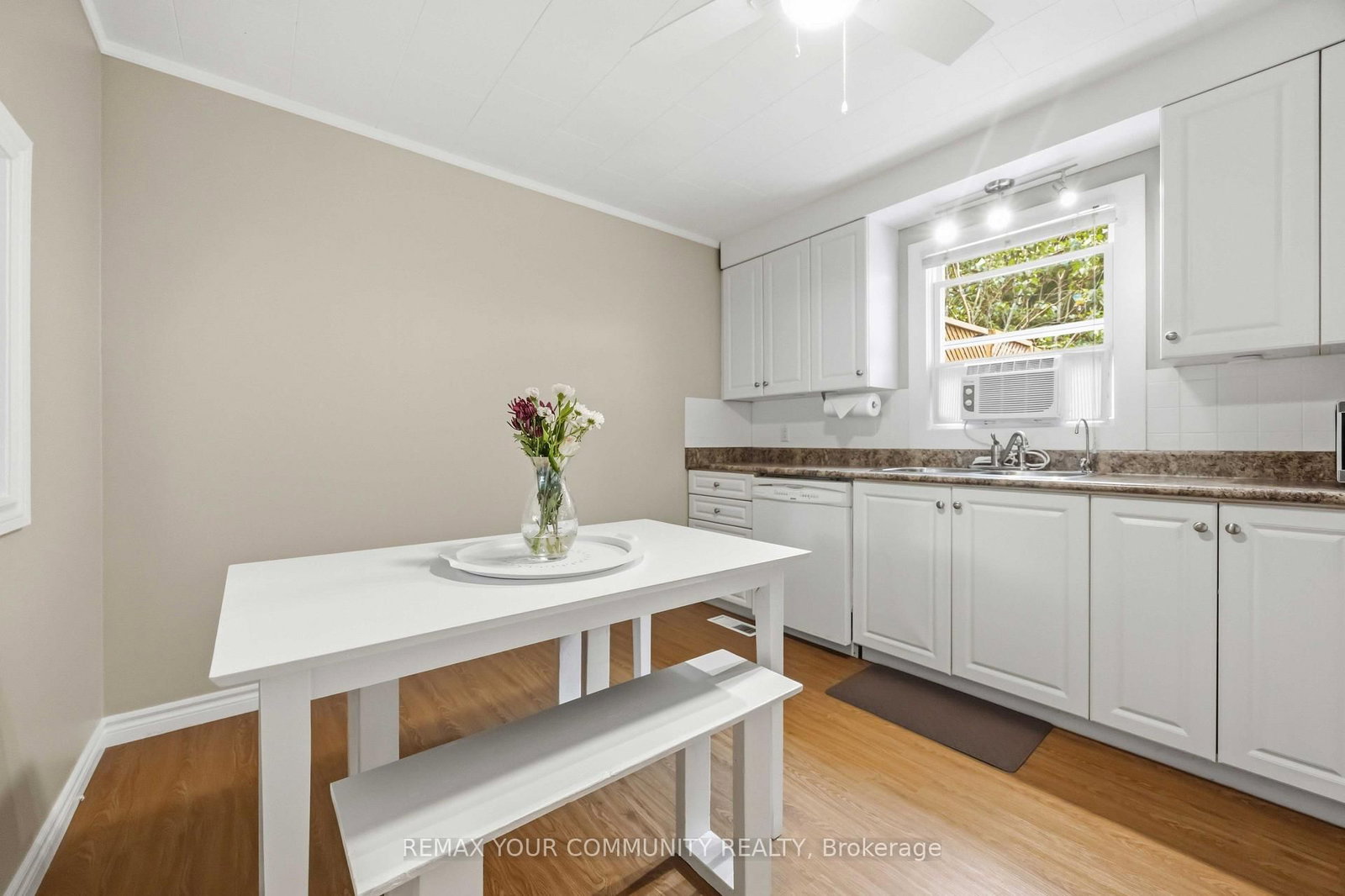 15 Georgina Street • Georgina, ON photo 15