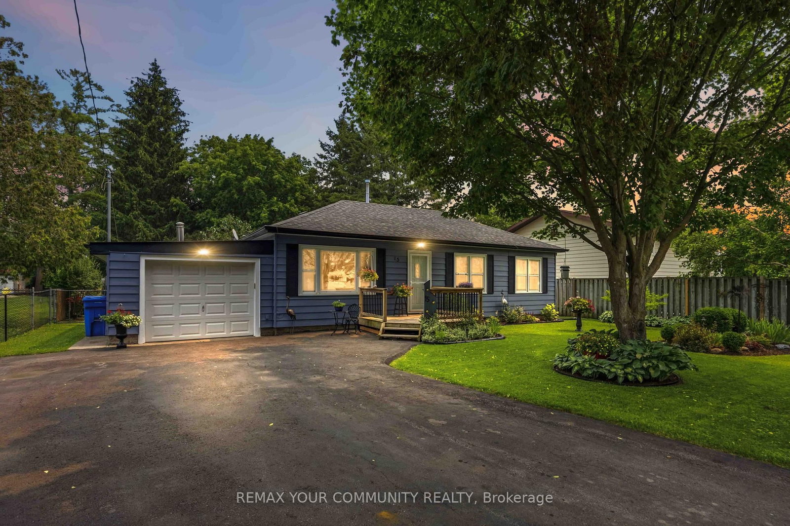 15 Georgina Street • Georgina, ON photo 4