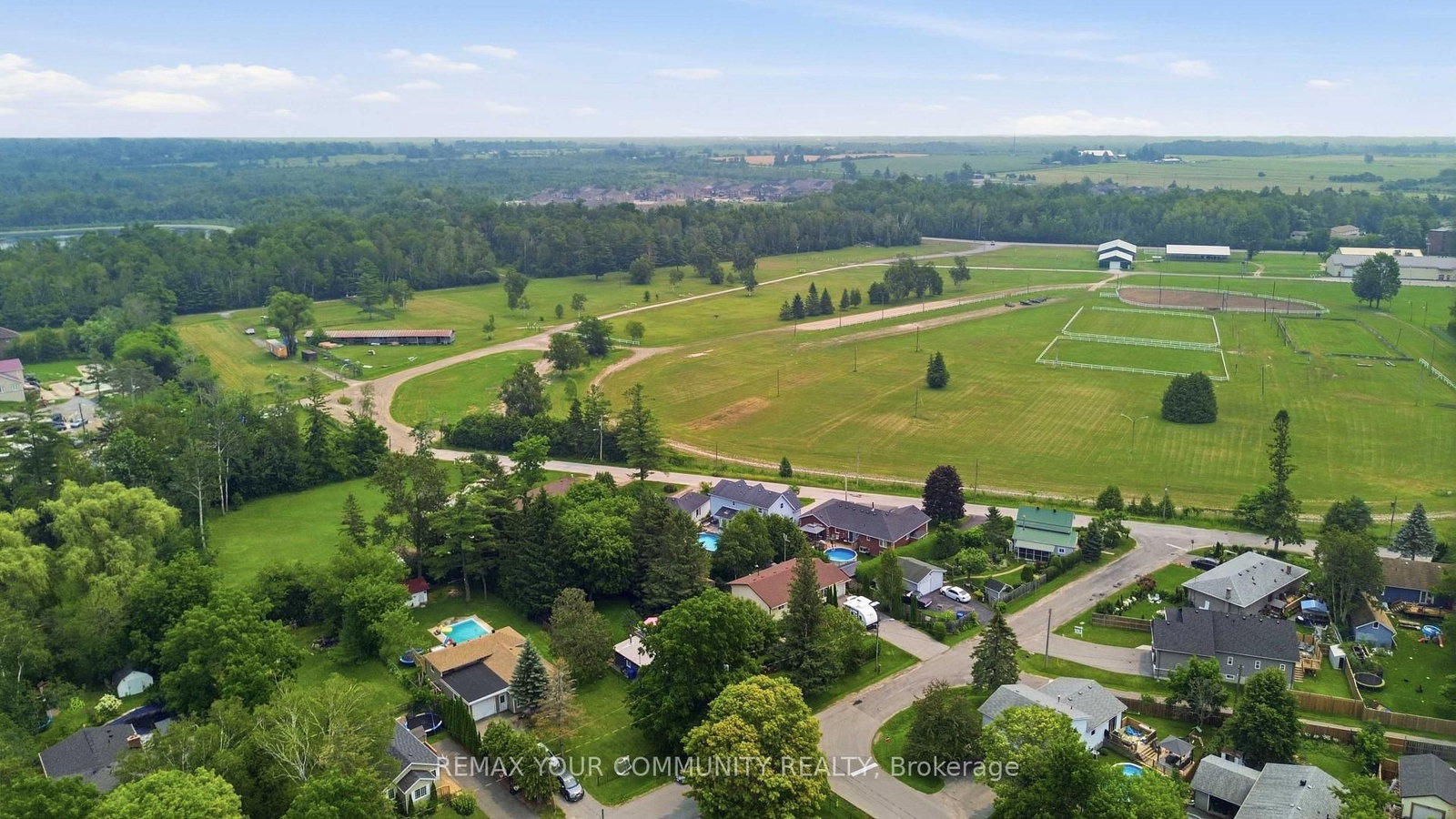 15 Georgina Street • Georgina, ON photo 42