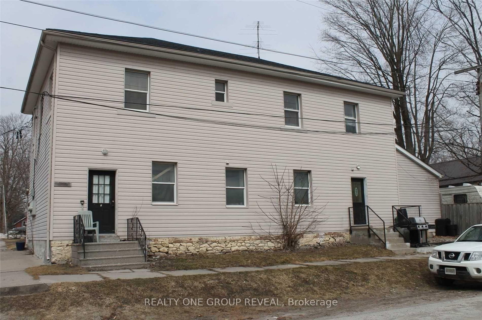 36 Shedden Street • Brock, ON photo 3