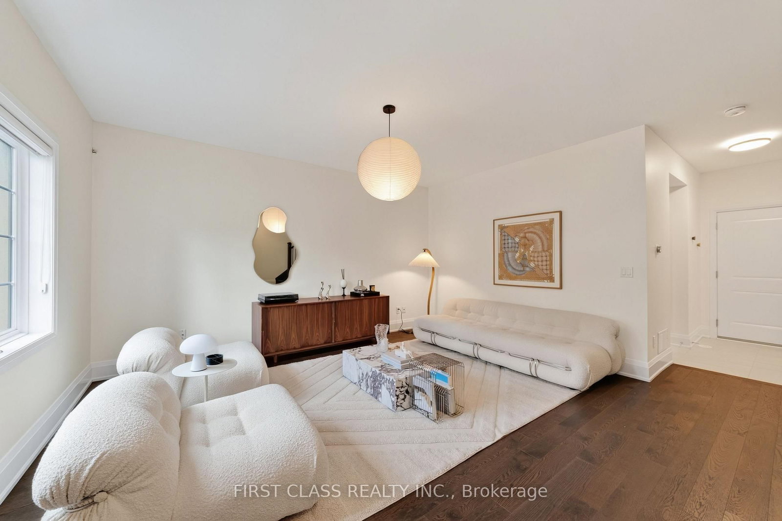 8 Mildred Temple Way • Markham, ON photo 4