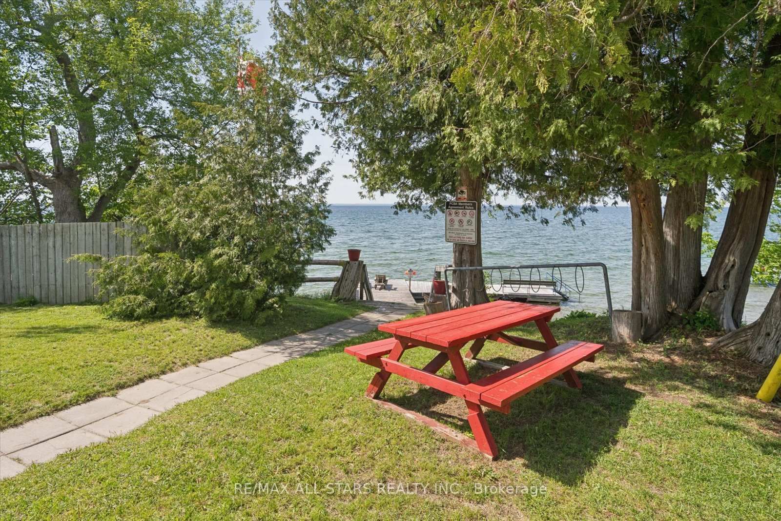 68 Farley Circle • Georgina, ON photo 4