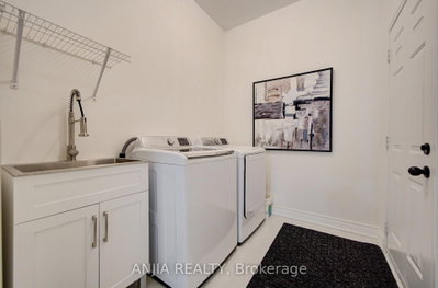 203 Fred Mclaren Boulevard • Markham, ON photo 9