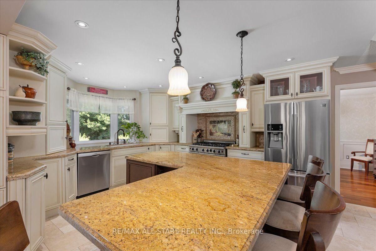 1824 Mount Albert Side Road • East Gwillimbury, ON photo 10