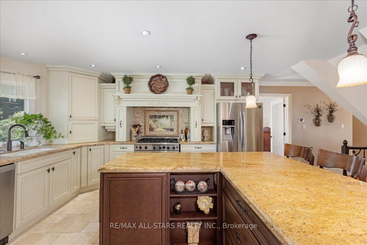 1824 Mount Albert Side Road • East Gwillimbury, ON photo 11