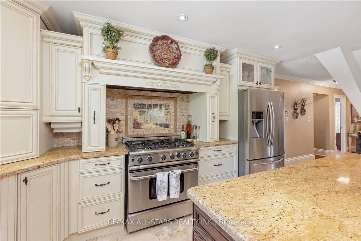 1824 Mount Albert Side Road • East Gwillimbury, ON photo 13