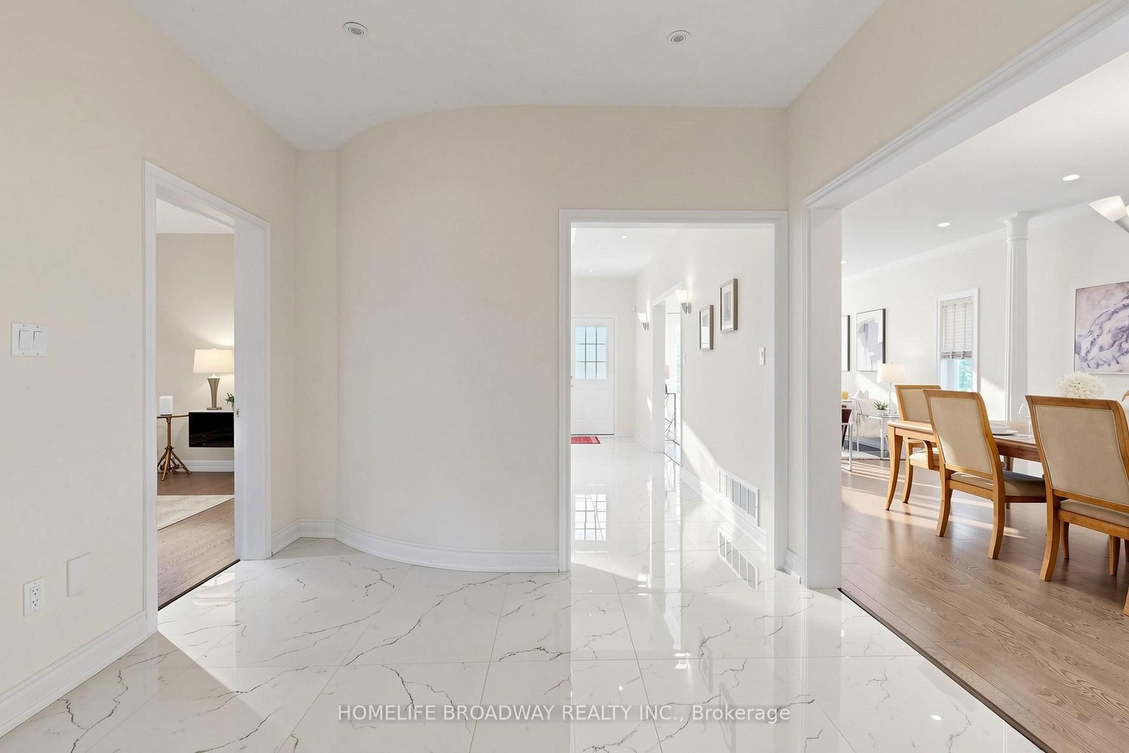 143 Village Gate Drive • Markham, ON photo 21