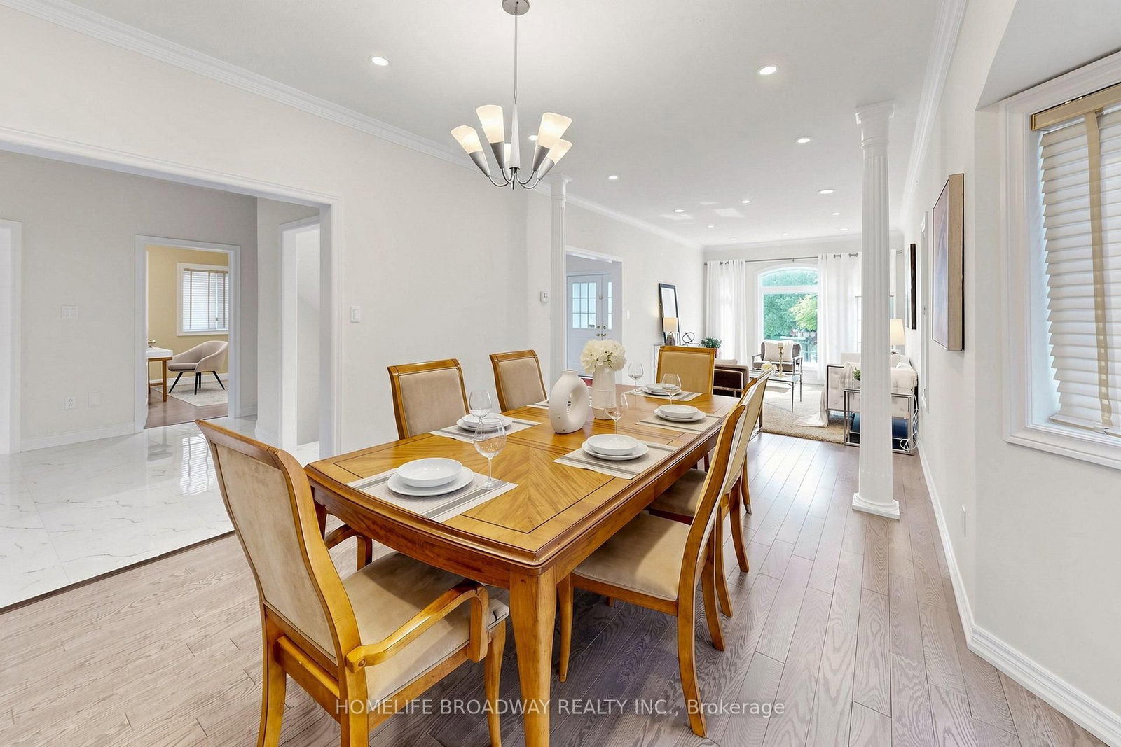 143 Village Gate Drive • Markham, ON photo 8