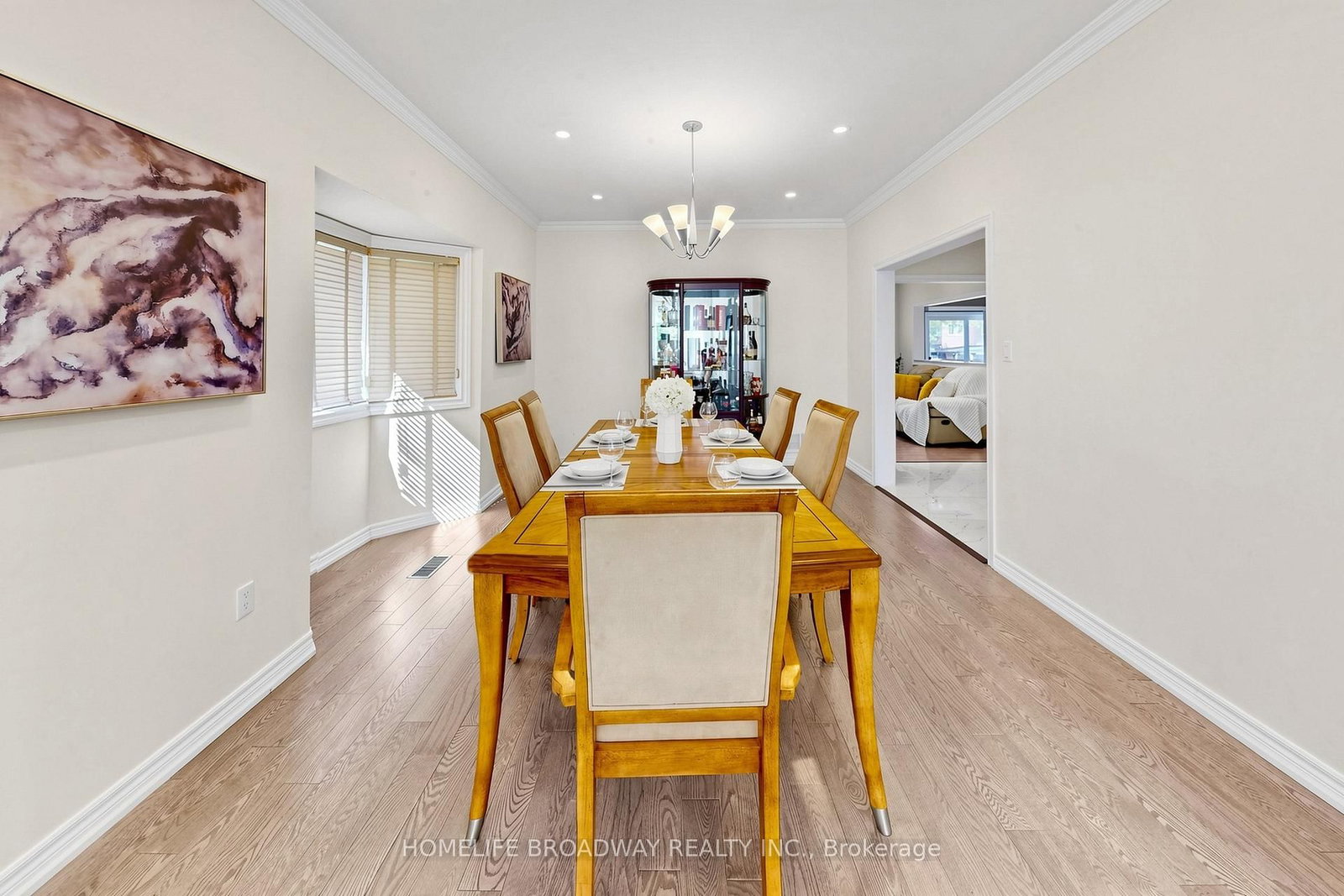 143 Village Gate Drive • Markham, ON photo 9