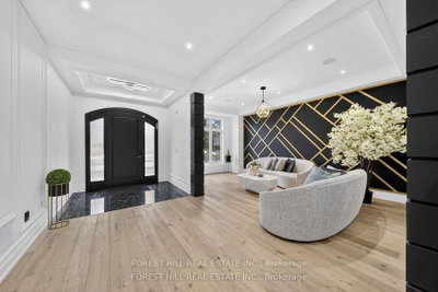 2019 Lilac Drive • Innisfil, ON photo 2