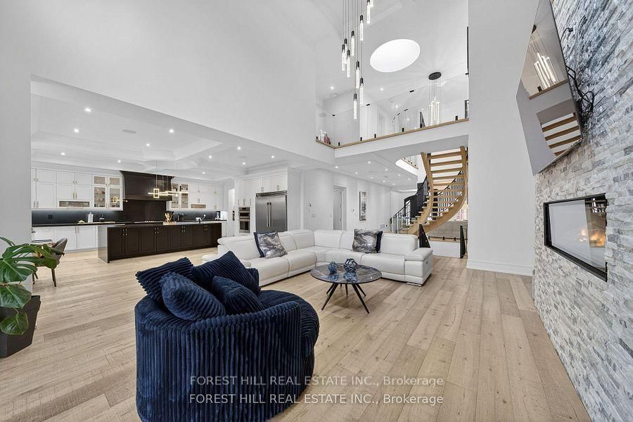 2019 Lilac Drive • Innisfil, ON photo 4