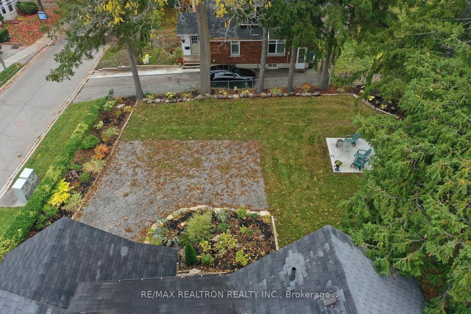 18-20 Reuben Street • Aurora, ON photo 30