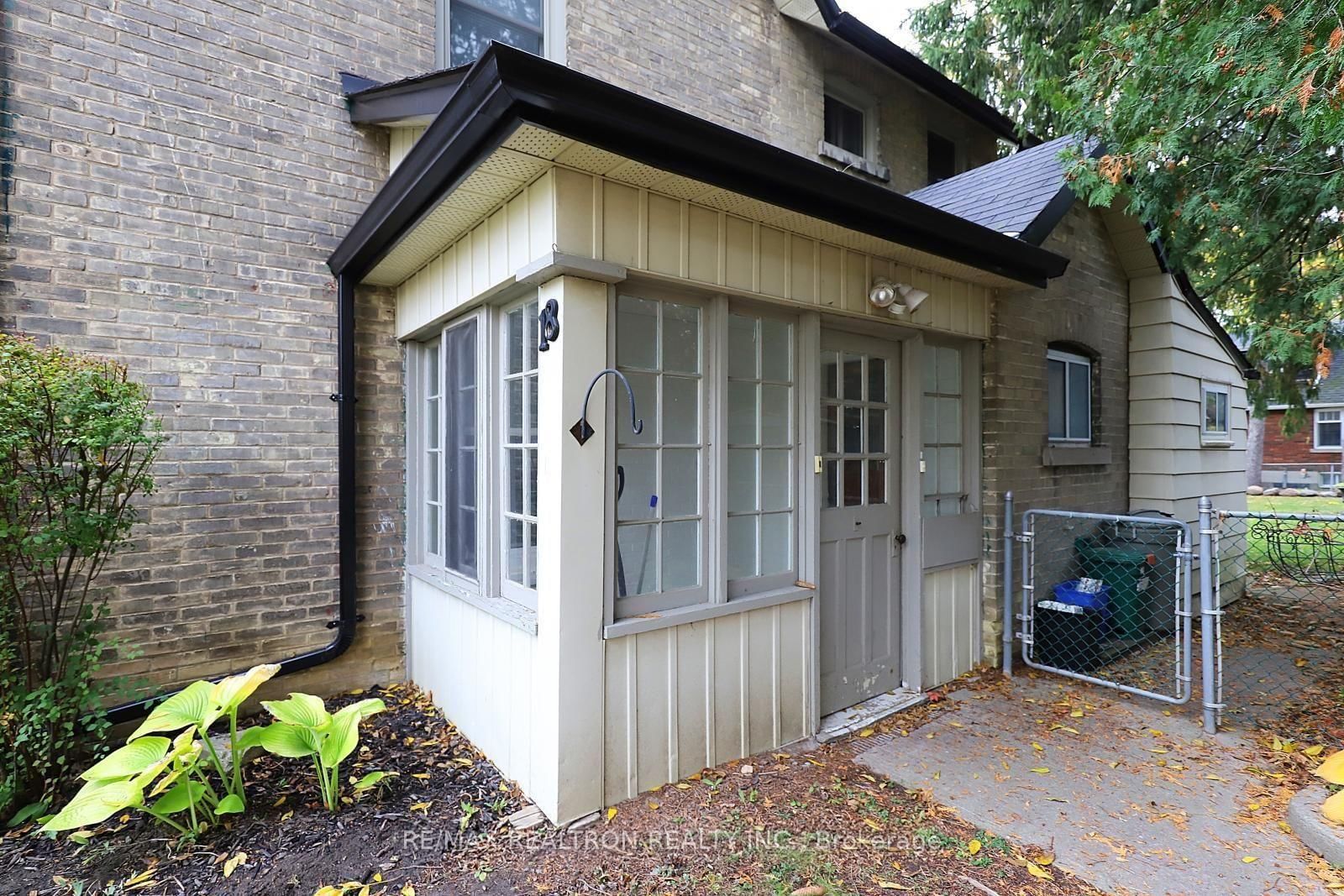 18-20 Reuben Street • Aurora, ON photo 32