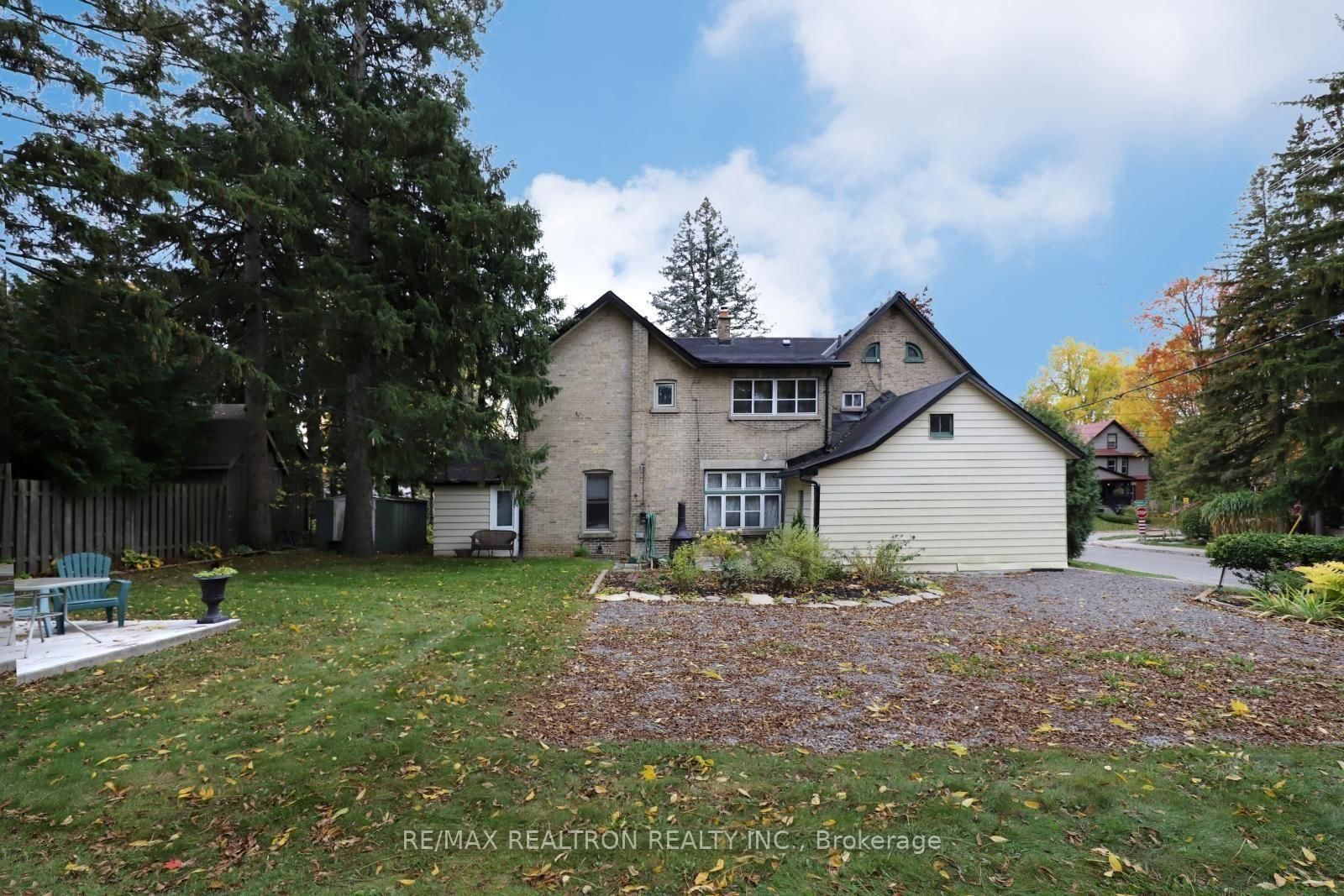 18-20 Reuben Street • Aurora, ON photo 34