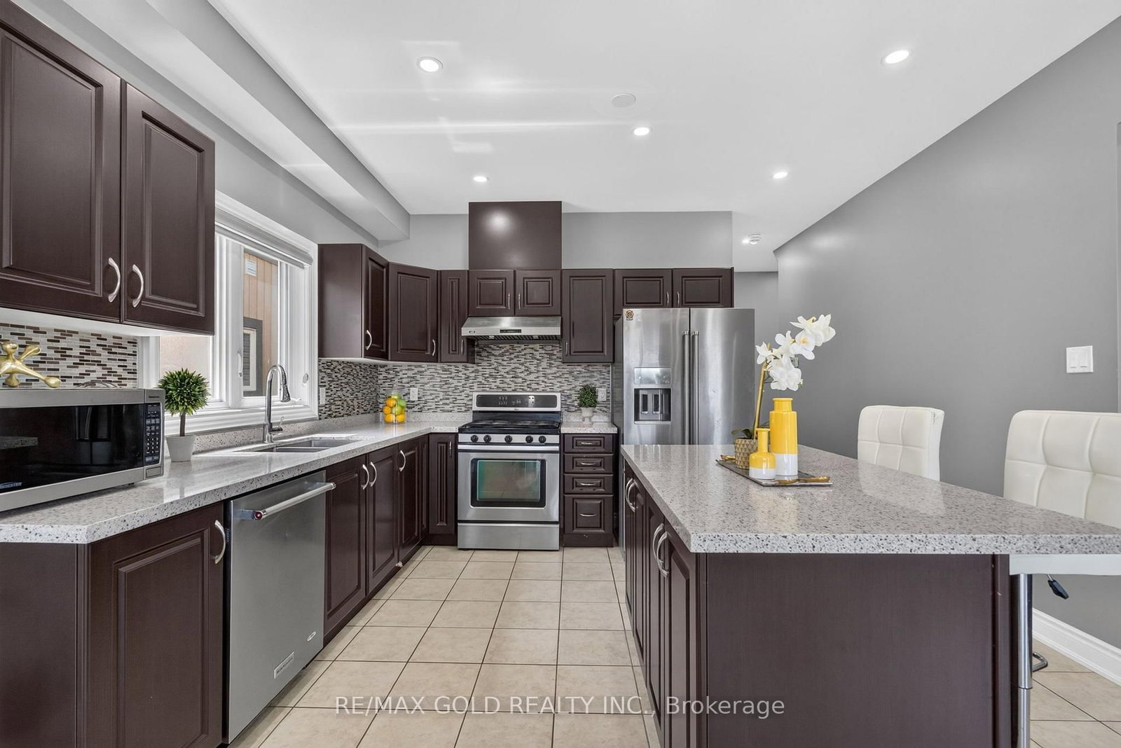 11 Jones Street • New Tecumseth, ON photo 11