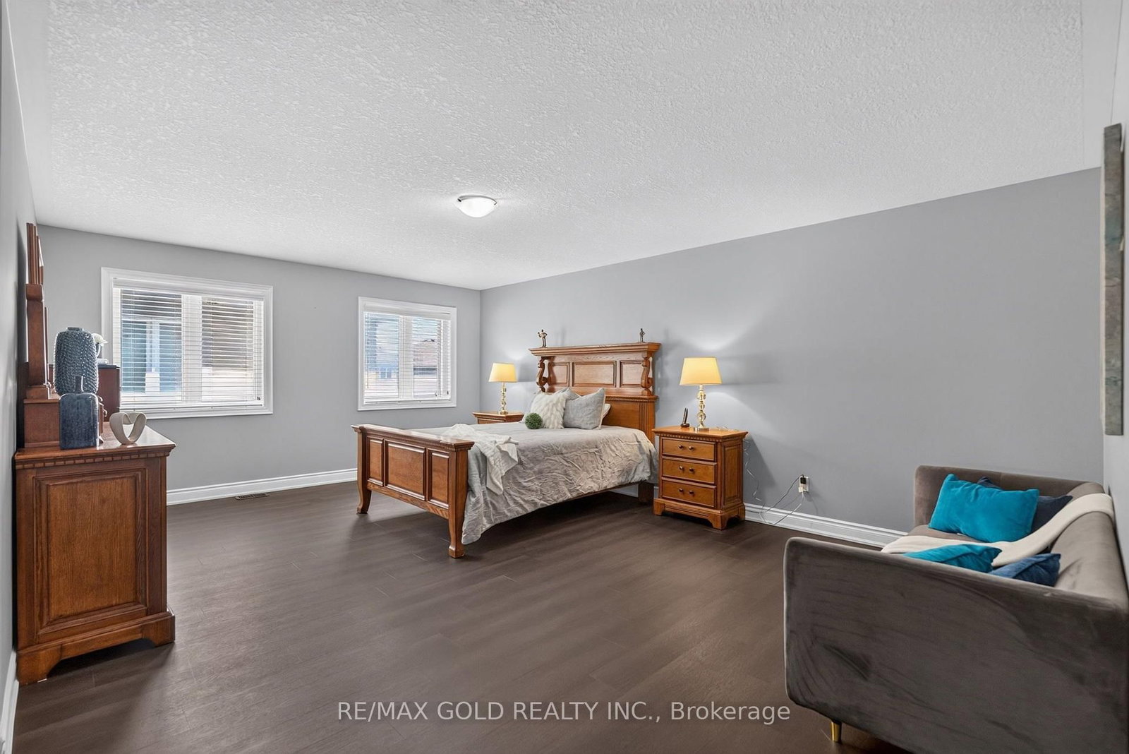 11 Jones Street • New Tecumseth, ON photo 17