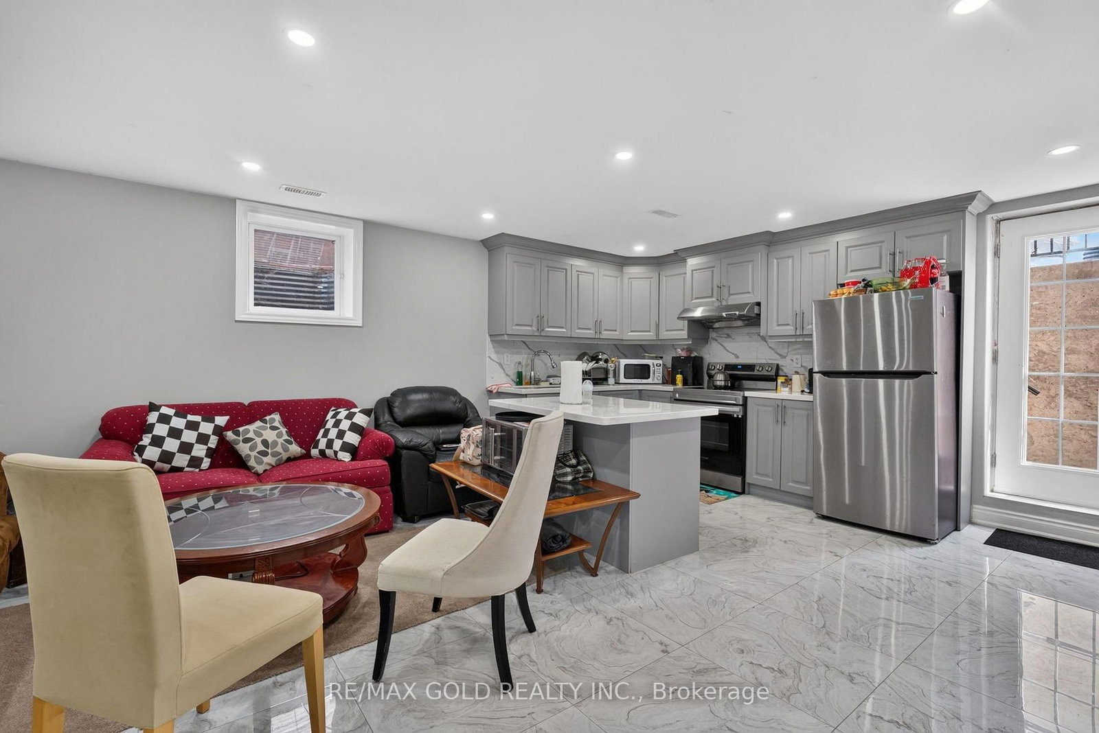 11 Jones Street • New Tecumseth, ON photo 28