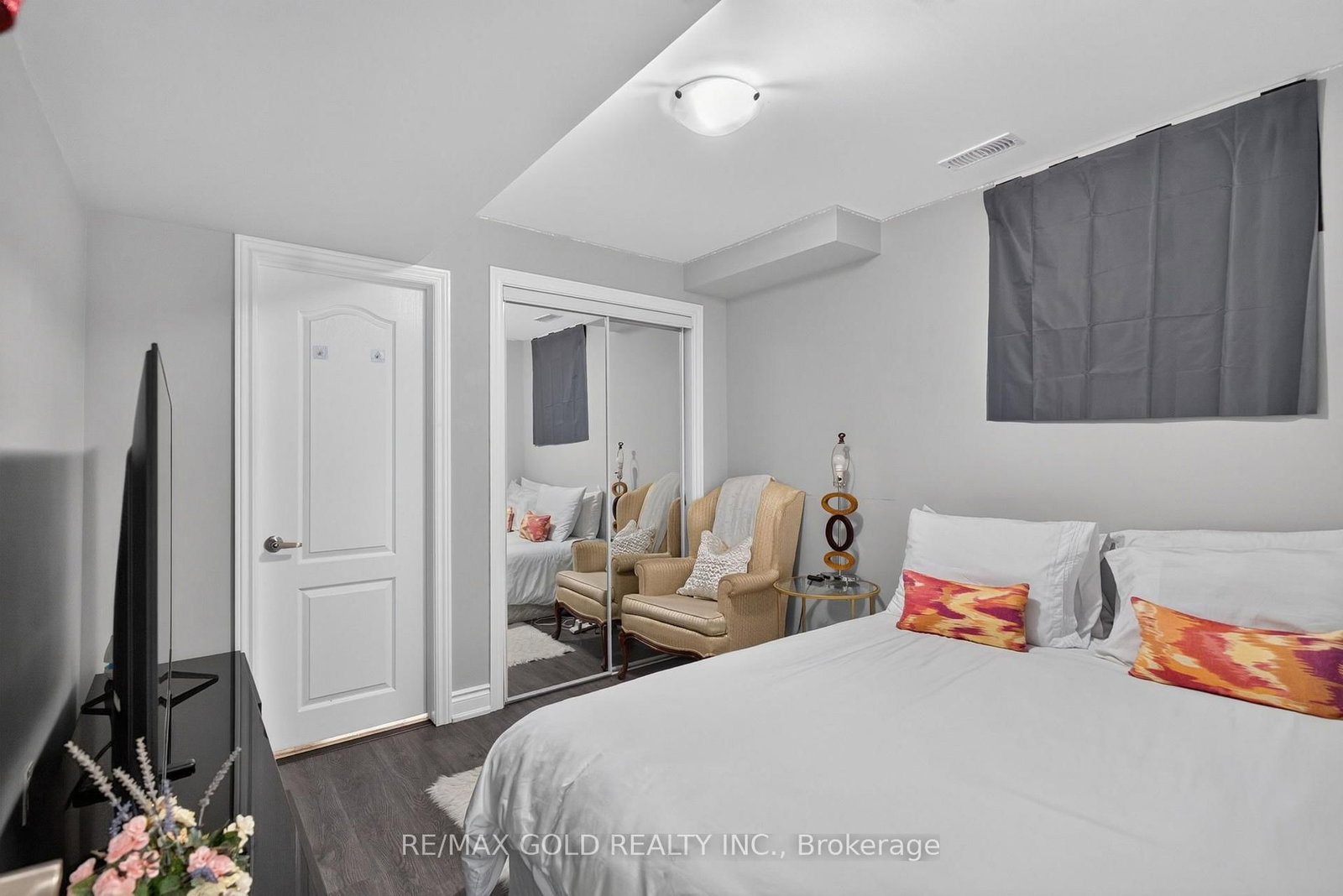 11 Jones Street • New Tecumseth, ON photo 32