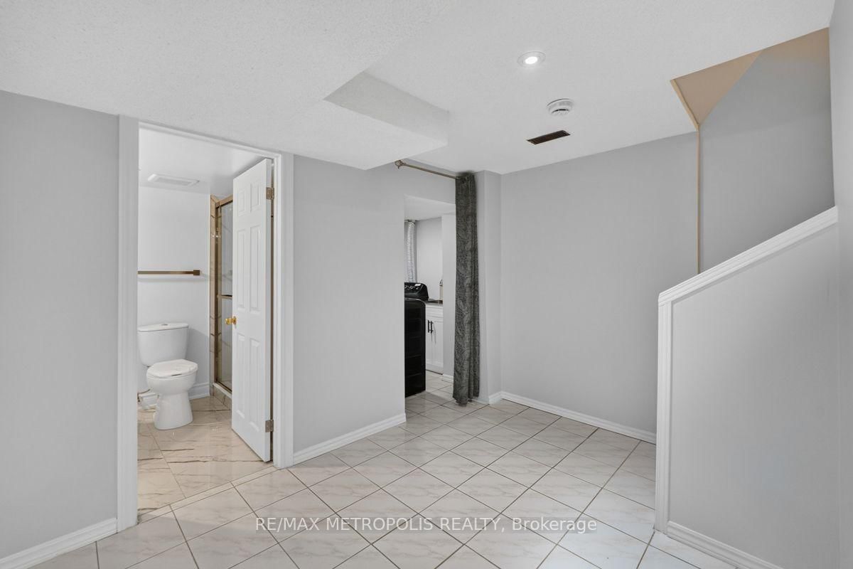 BSMT - 32 Summerlea Street, Markham 5
