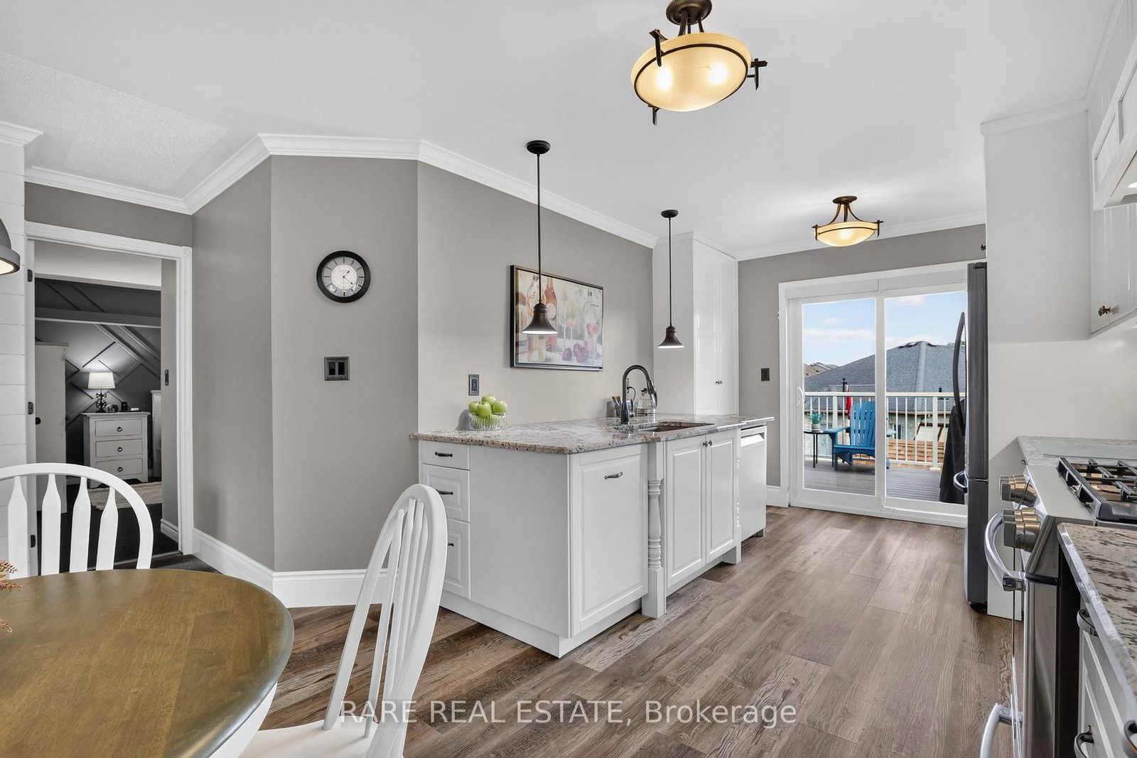 1929 Romina Court • Innisfil, ON photo 11