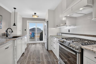 1929 Romina Court • Innisfil, ON photo 8