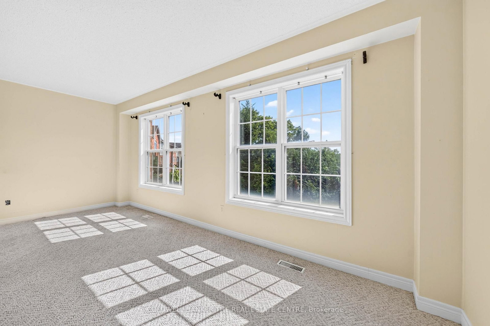 14 Milloy Place • Aurora, ON photo 11