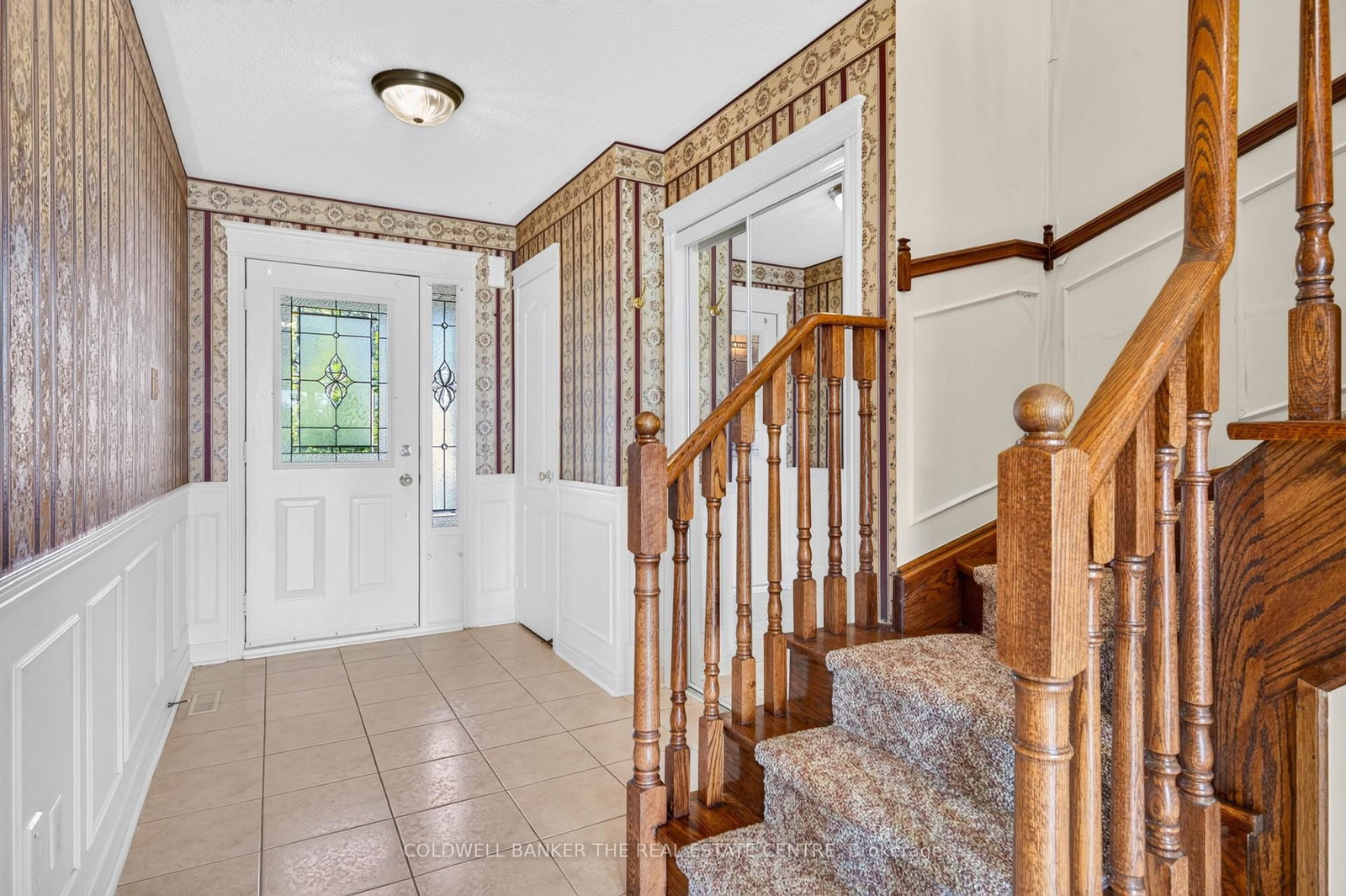 14 Milloy Place • Aurora, ON photo 6