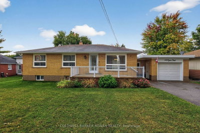 118 Queen Street • Bradford West Gwillimbury, ON photo 2