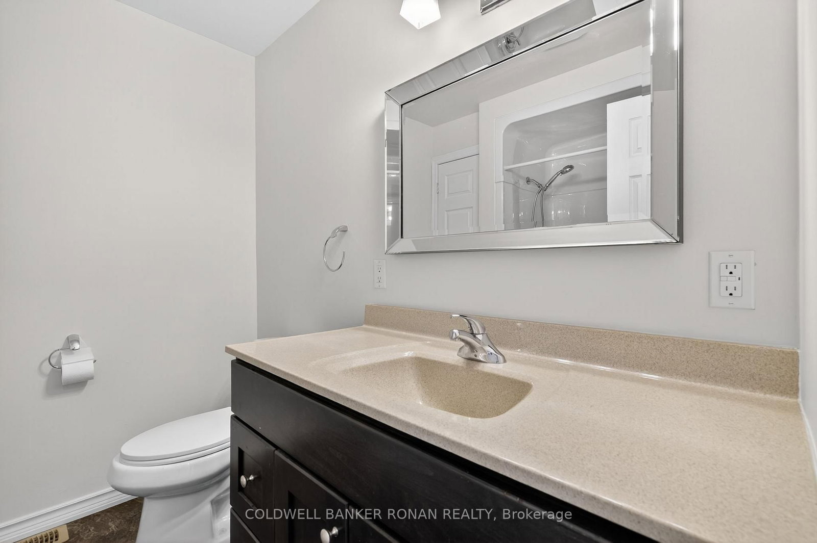 118 Queen Street • Bradford West Gwillimbury, ON photo 21