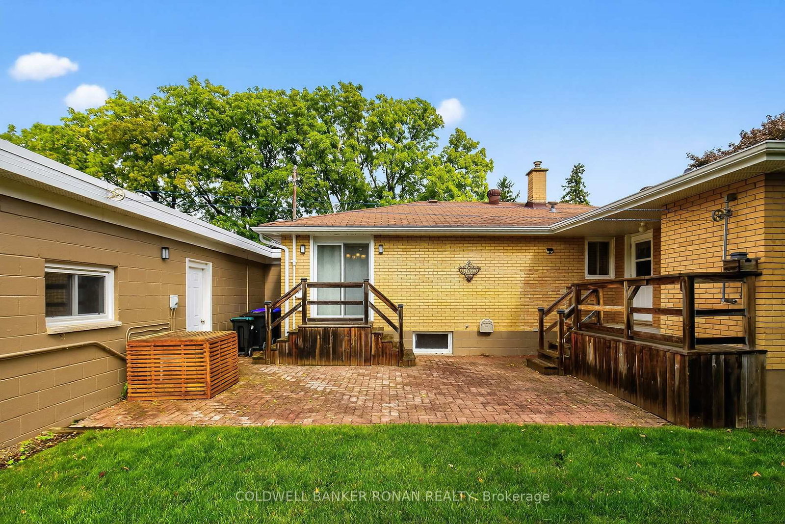 118 Queen Street • Bradford West Gwillimbury, ON photo 3