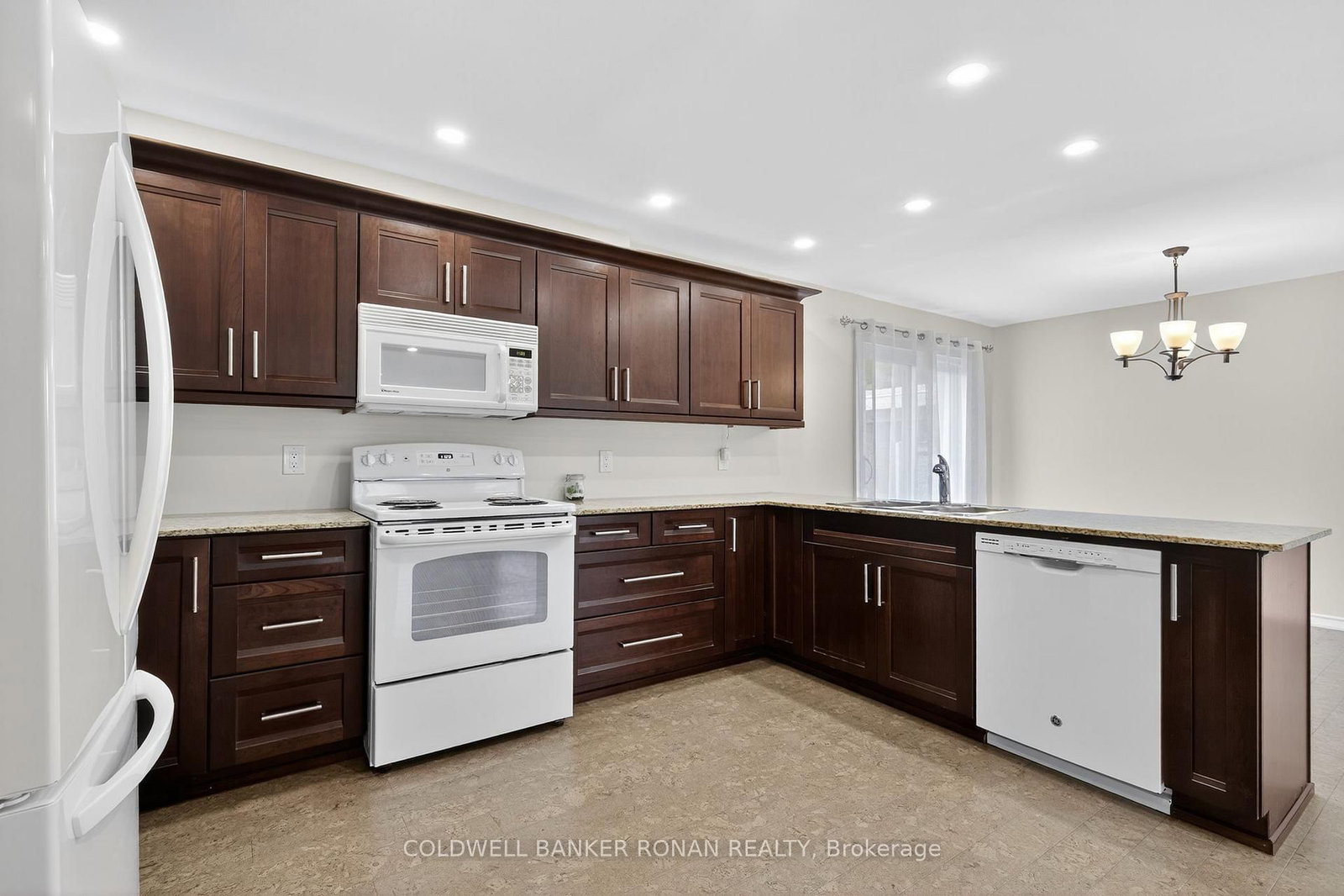118 Queen Street • Bradford West Gwillimbury, ON photo 8