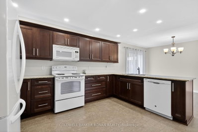 118 Queen Street • Bradford West Gwillimbury, ON photo 8