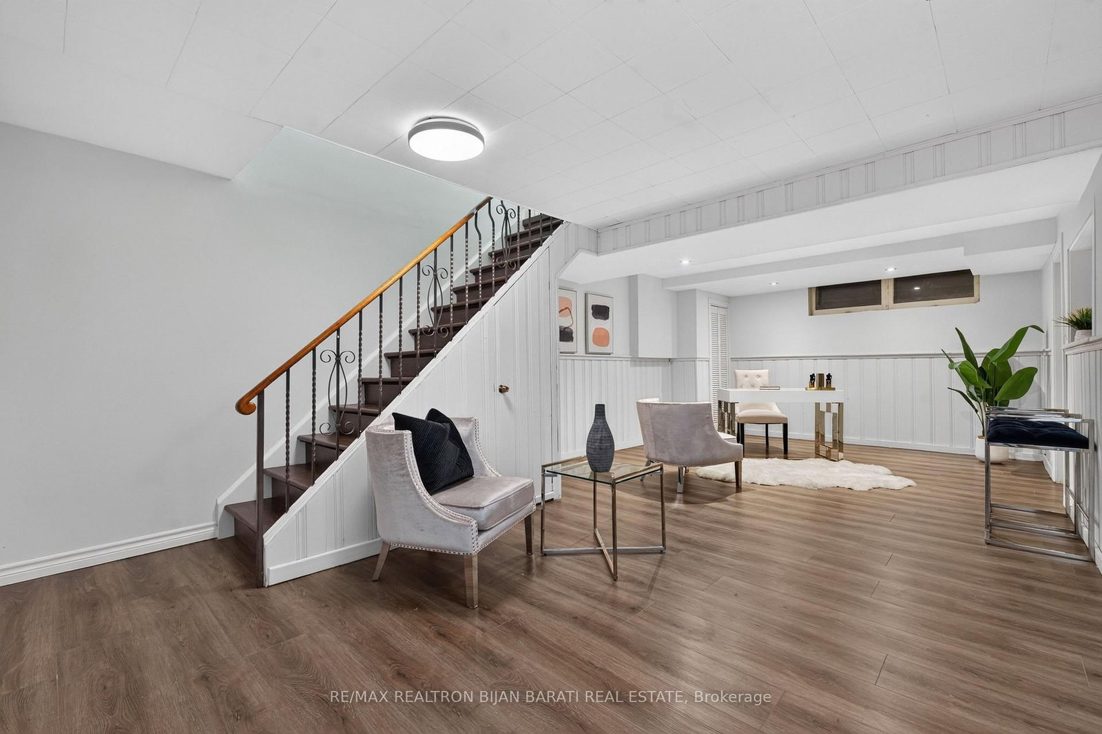 215 Grandview Avenue • Markham, ON photo 38
