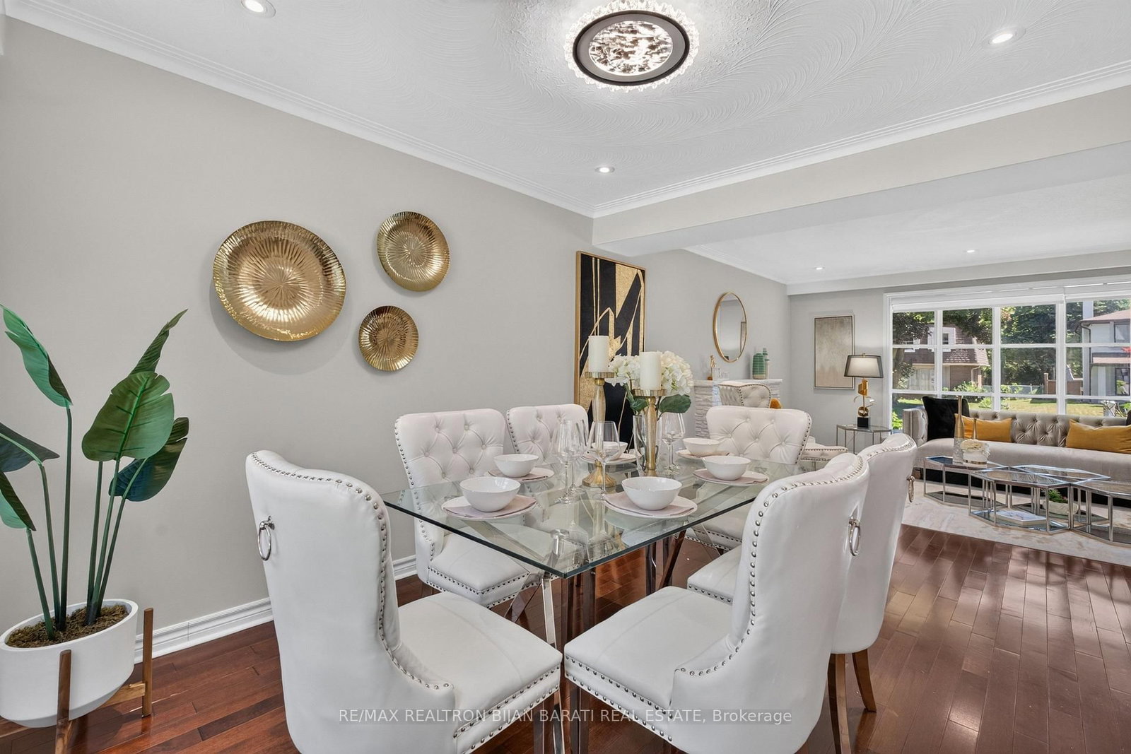 215 Grandview Avenue • Markham, ON photo 8