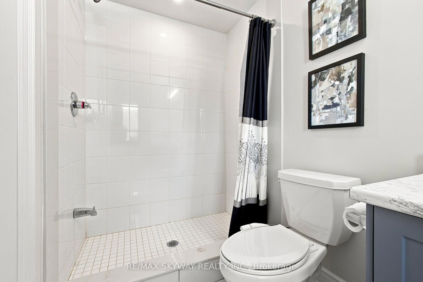 60 Lorne Thomas Place • New Tecumseth, ON photo 22