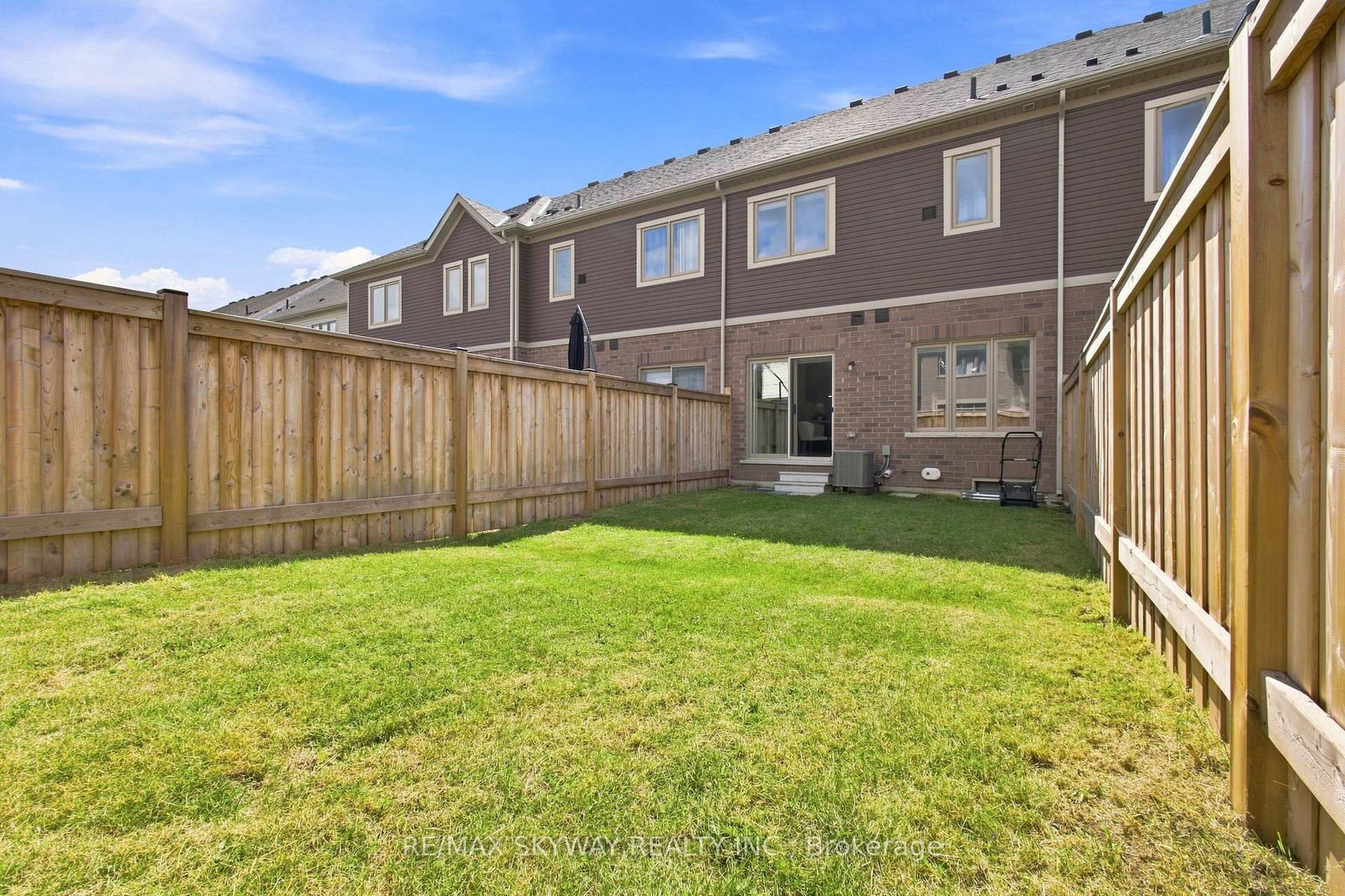 60 Lorne Thomas Place • New Tecumseth, ON photo 36