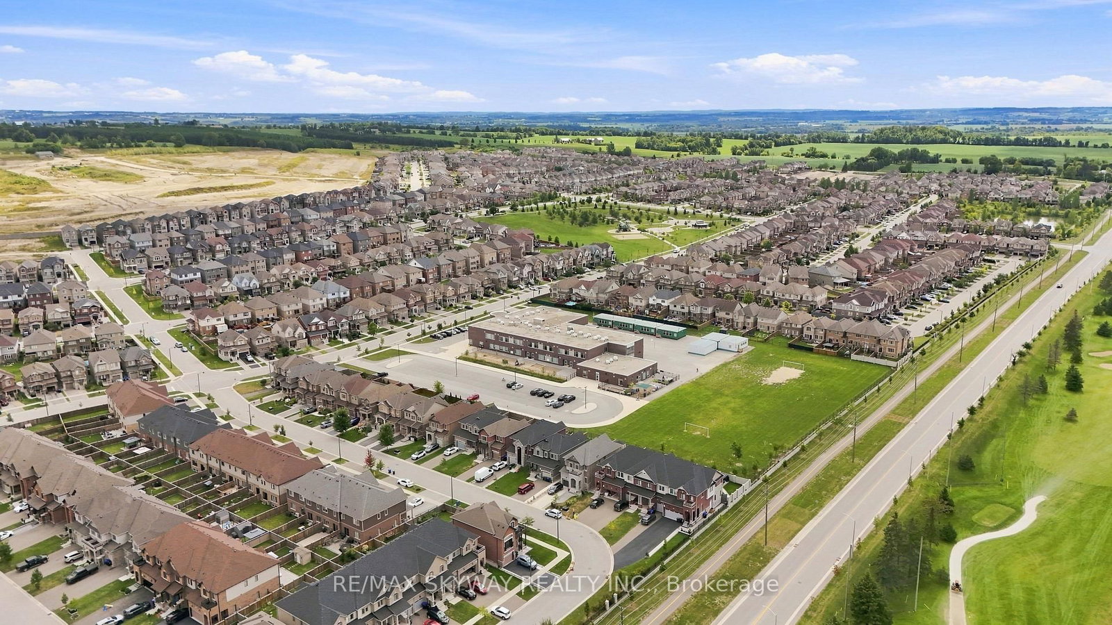 60 Lorne Thomas Place • New Tecumseth, ON photo 45