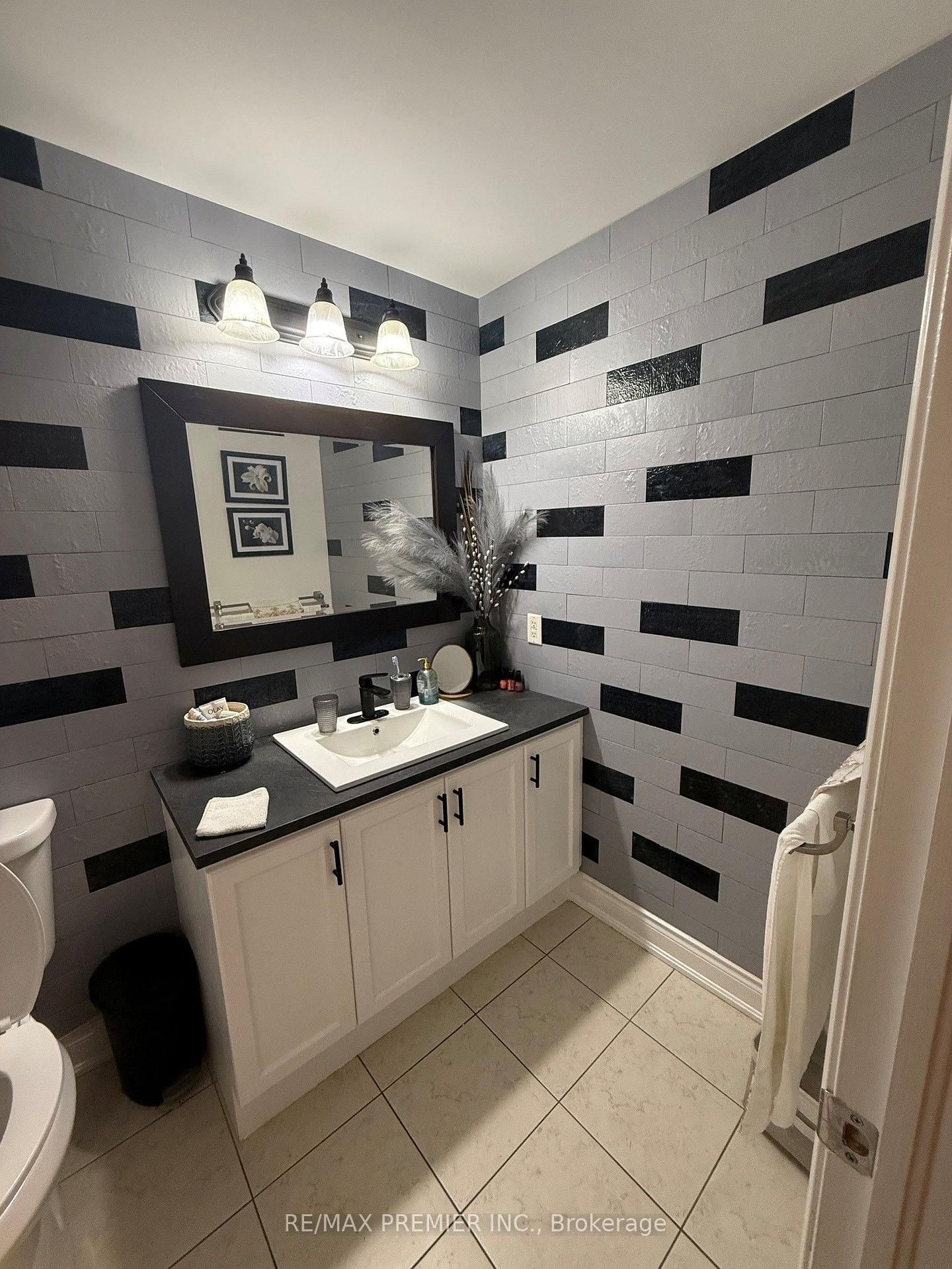 9901 Keele Street • #102 • Vaughan, ON photo 19