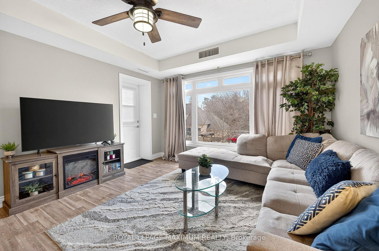 149 Church Street • #209 • King, ON photo 10