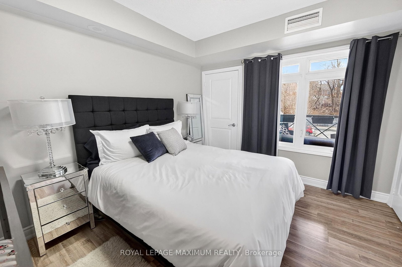 149 Church Street • #209 • King, ON photo 18