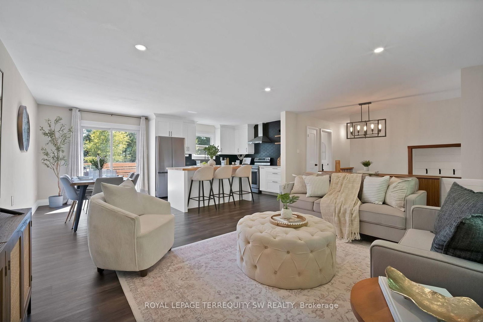 2249 Willard Avenue • Innisfil, ON photo 14