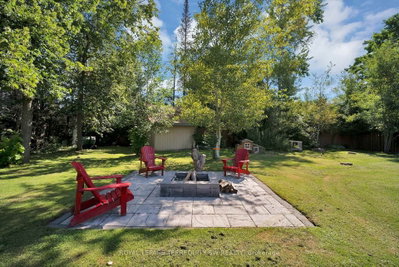 2249 Willard Avenue • Innisfil, ON photo 2