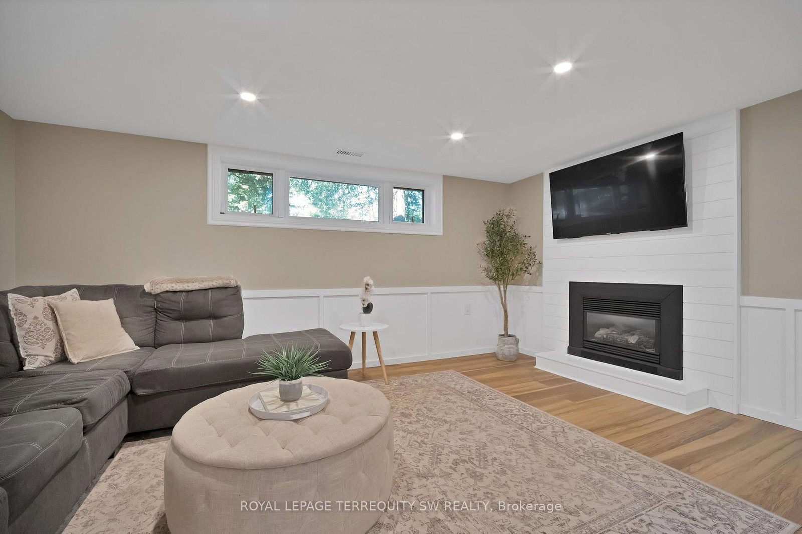 2249 Willard Avenue • Innisfil, ON photo 42