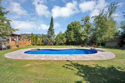 2249 Willard Avenue • Innisfil, ON photo 5
