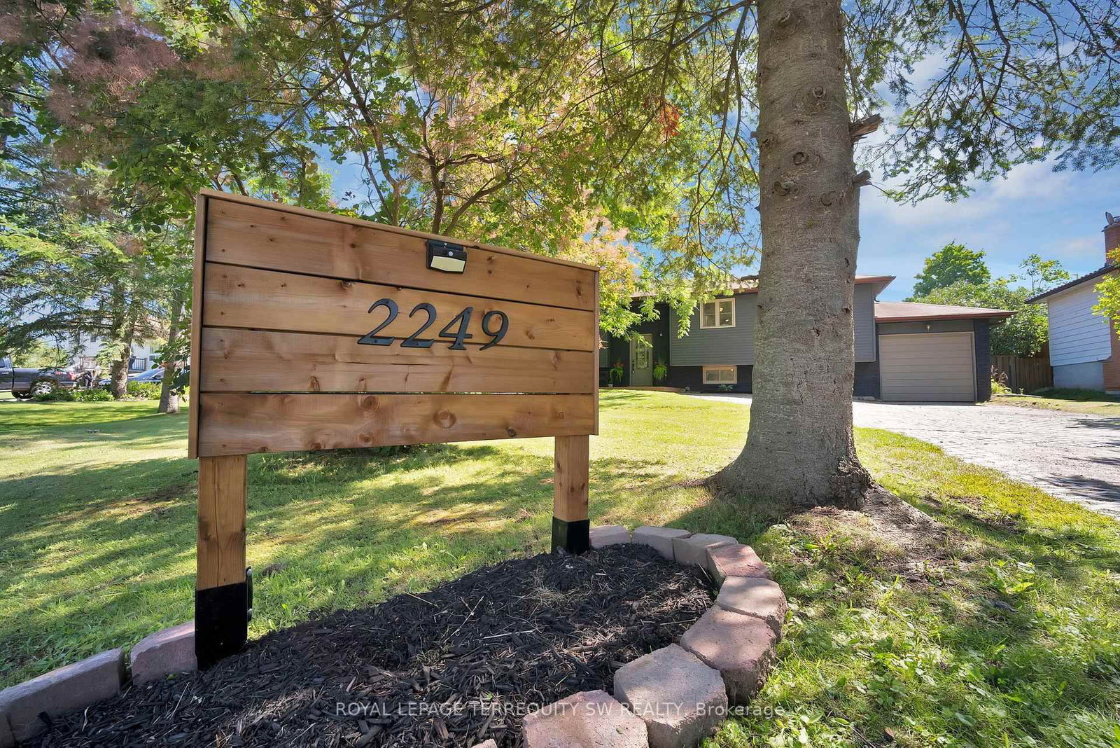 2249 Willard Avenue • Innisfil, ON photo 50